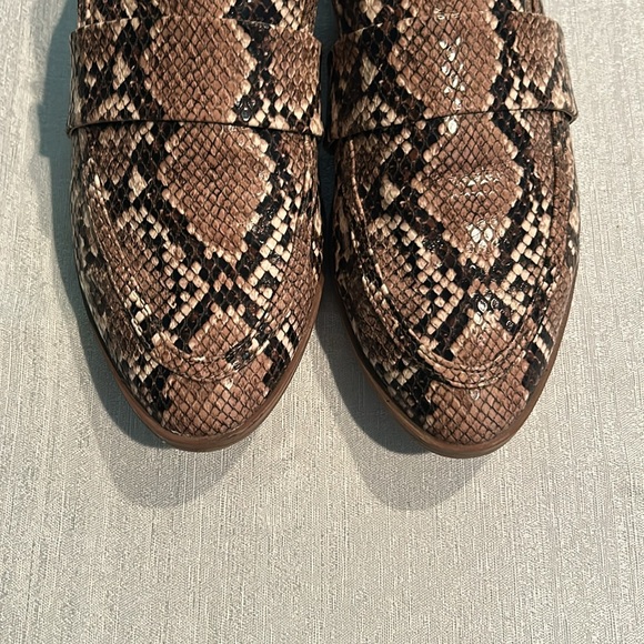 Crown Vintage Women’s Slip On Shoes Style ‘Carly’ Like new condition Size 9 - Picture 3 of 9